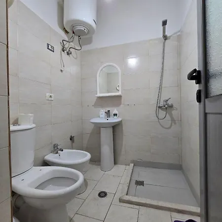 Adi Studio By Office Apartament Wlora